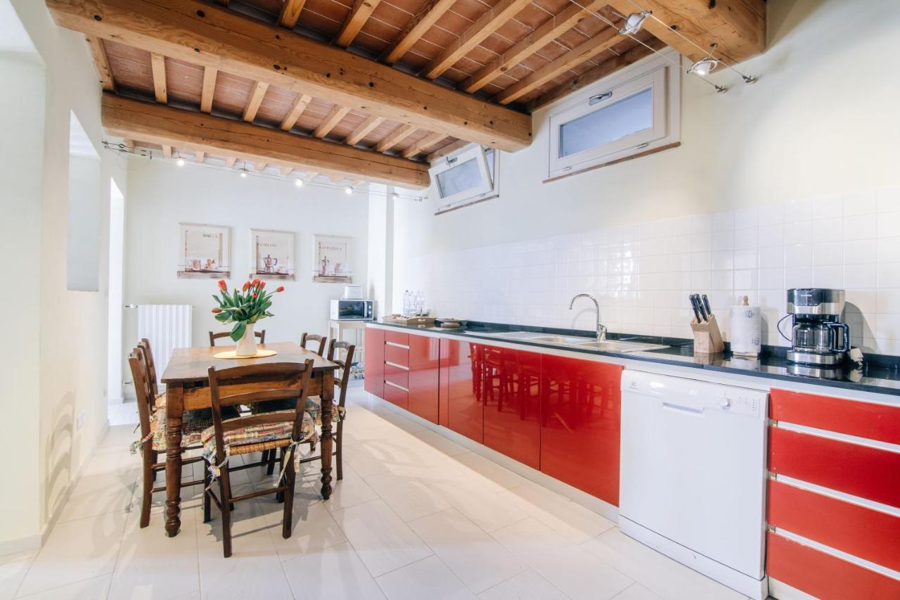 Holiday Home Il Borgo Degli Agrumi Uzzano ภายนอก รูปภาพ