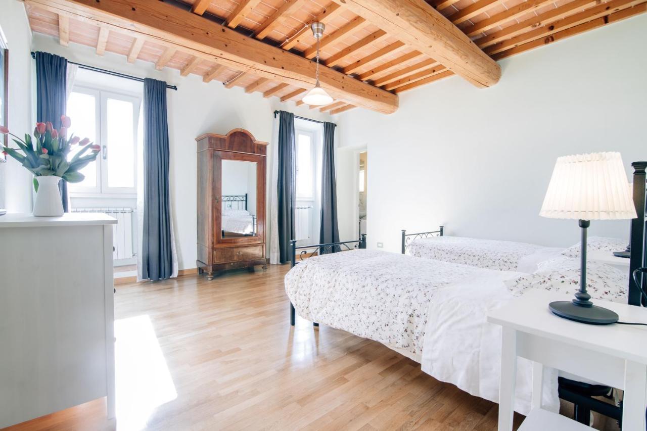 Holiday Home Il Borgo Degli Agrumi Uzzano ภายนอก รูปภาพ