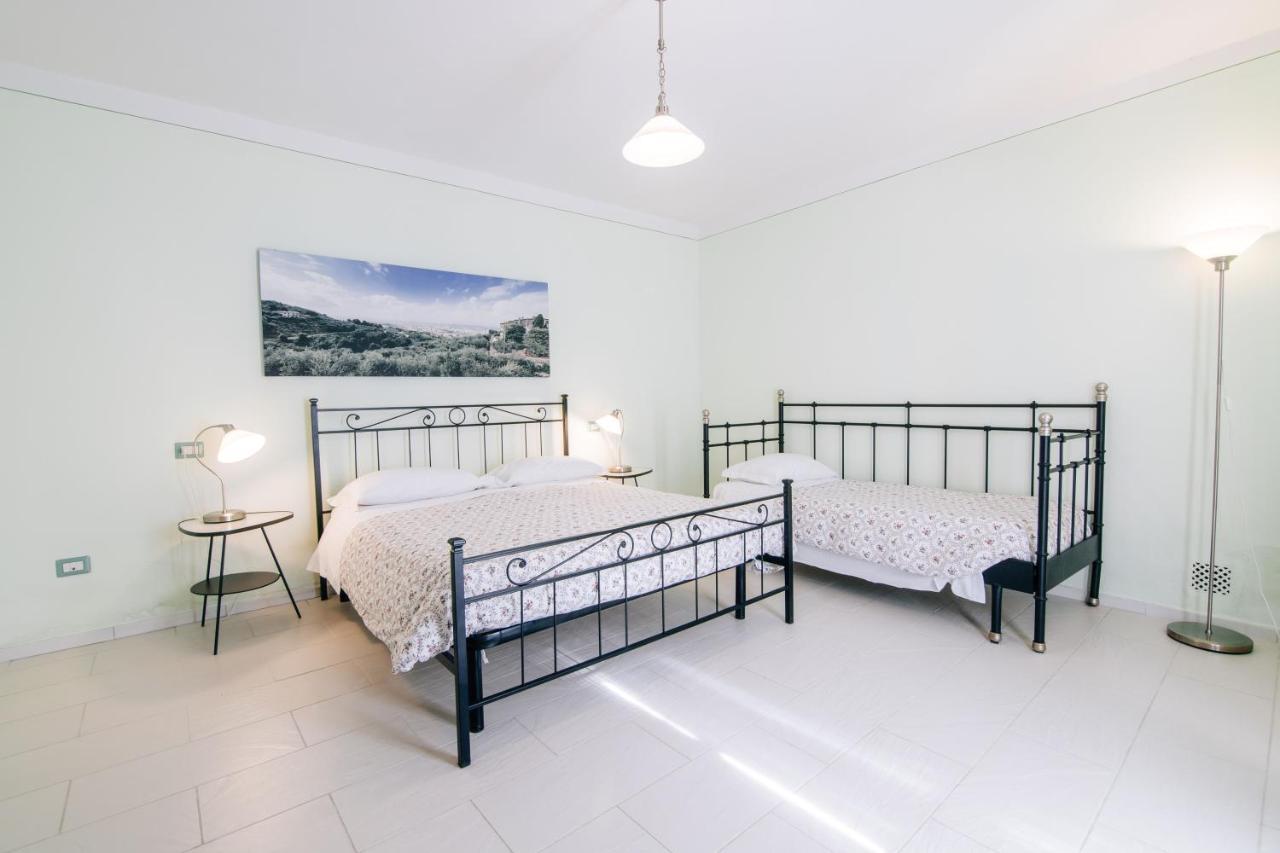 Holiday Home Il Borgo Degli Agrumi Uzzano ภายนอก รูปภาพ