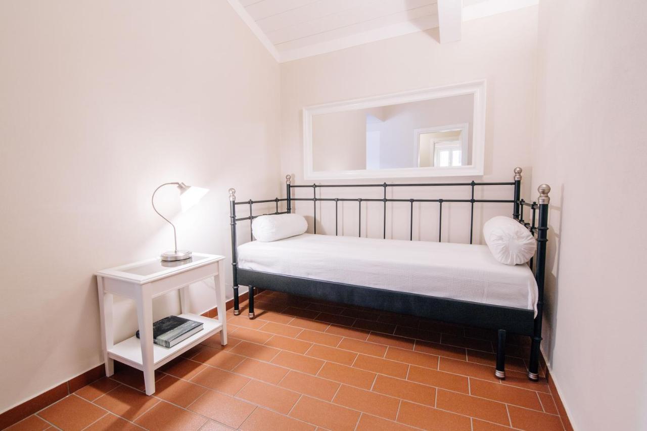 Holiday Home Il Borgo Degli Agrumi Uzzano ภายนอก รูปภาพ