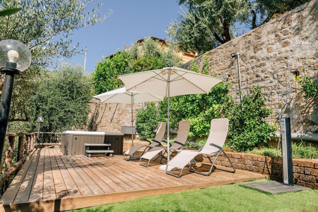 Holiday Home Il Borgo Degli Agrumi Uzzano ภายนอก รูปภาพ