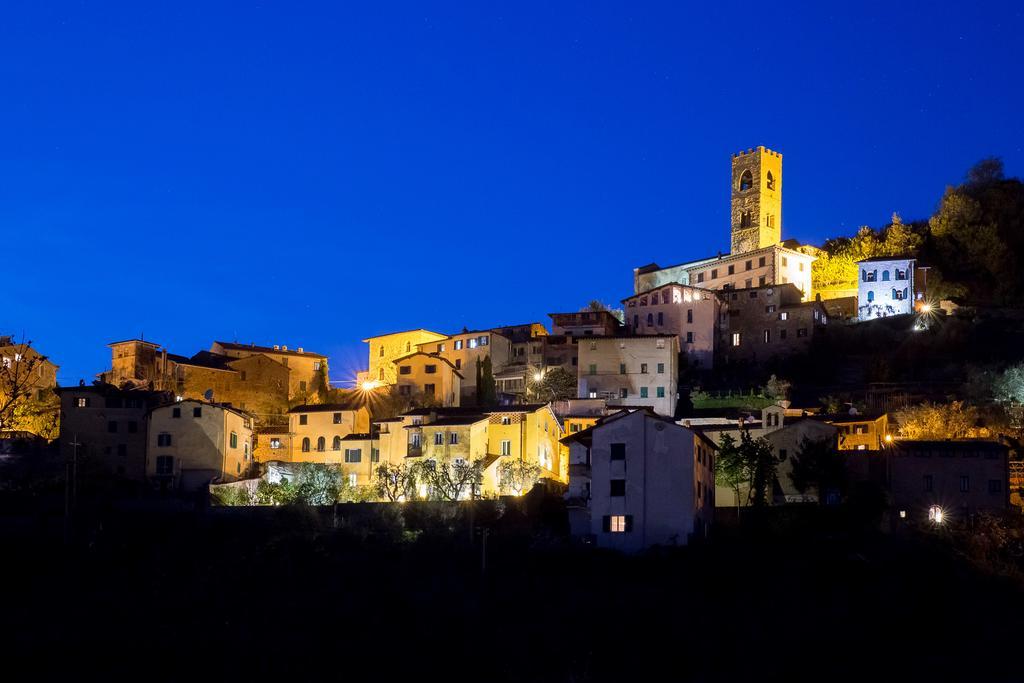 Holiday Home Il Borgo Degli Agrumi Uzzano ภายนอก รูปภาพ